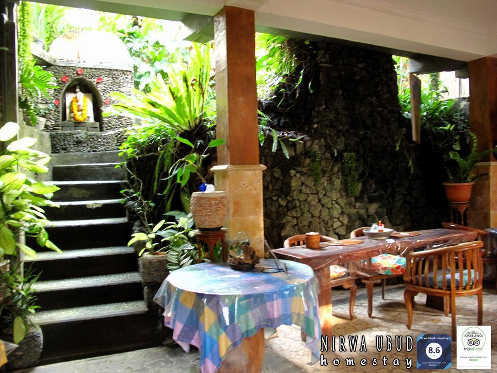 Nirwa Ubud Homestay Exterior foto